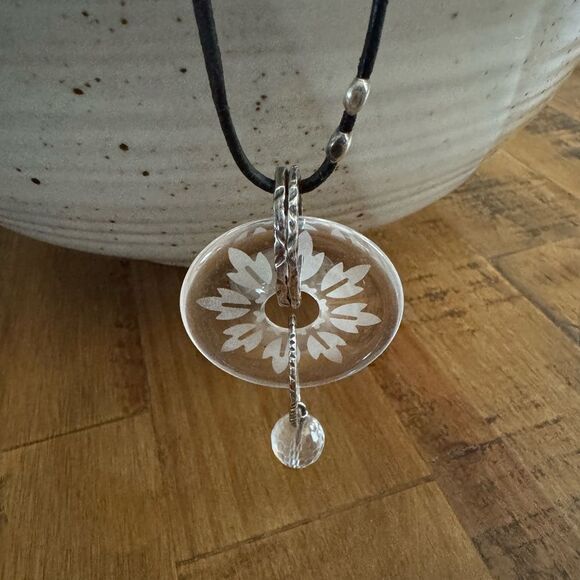 Retired Silpada Glass Pendant Necklace - Picture 1 of 9